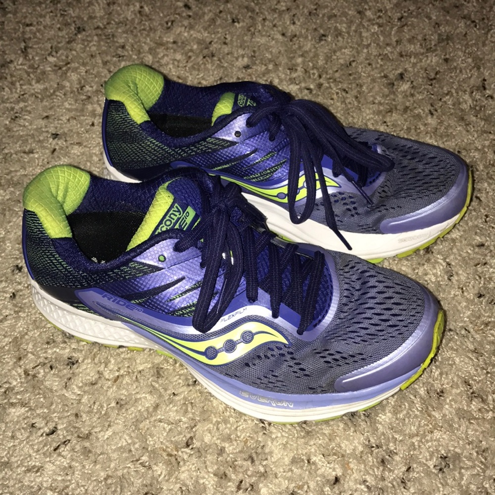 Saucony Women's Ride 10 running shoes